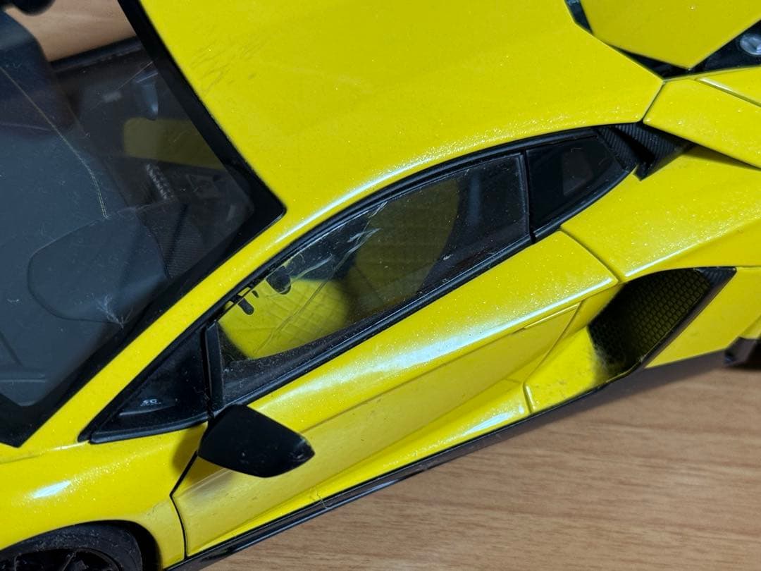 C*E様 1/18 オートアート　アヴェンタドール　LP720 アニヴェルサリオ