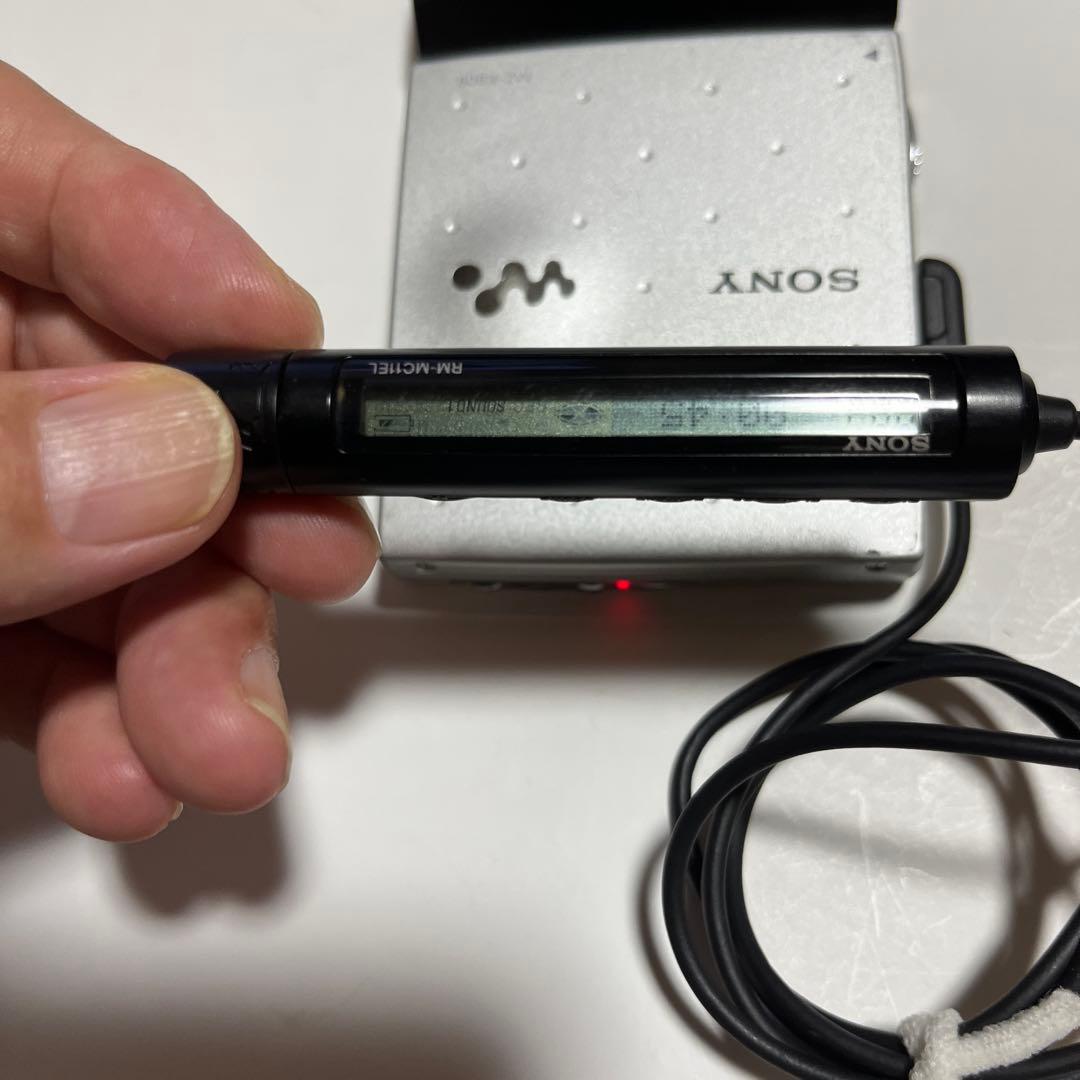 ポータブルプレーヤー SONY MDWALKMAN E909