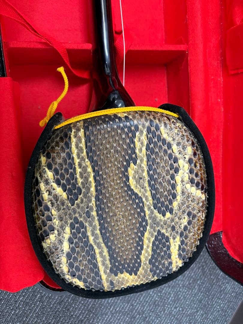 【美品✨】沖縄 三線 本皮　黒漆 三味線 ハードケース