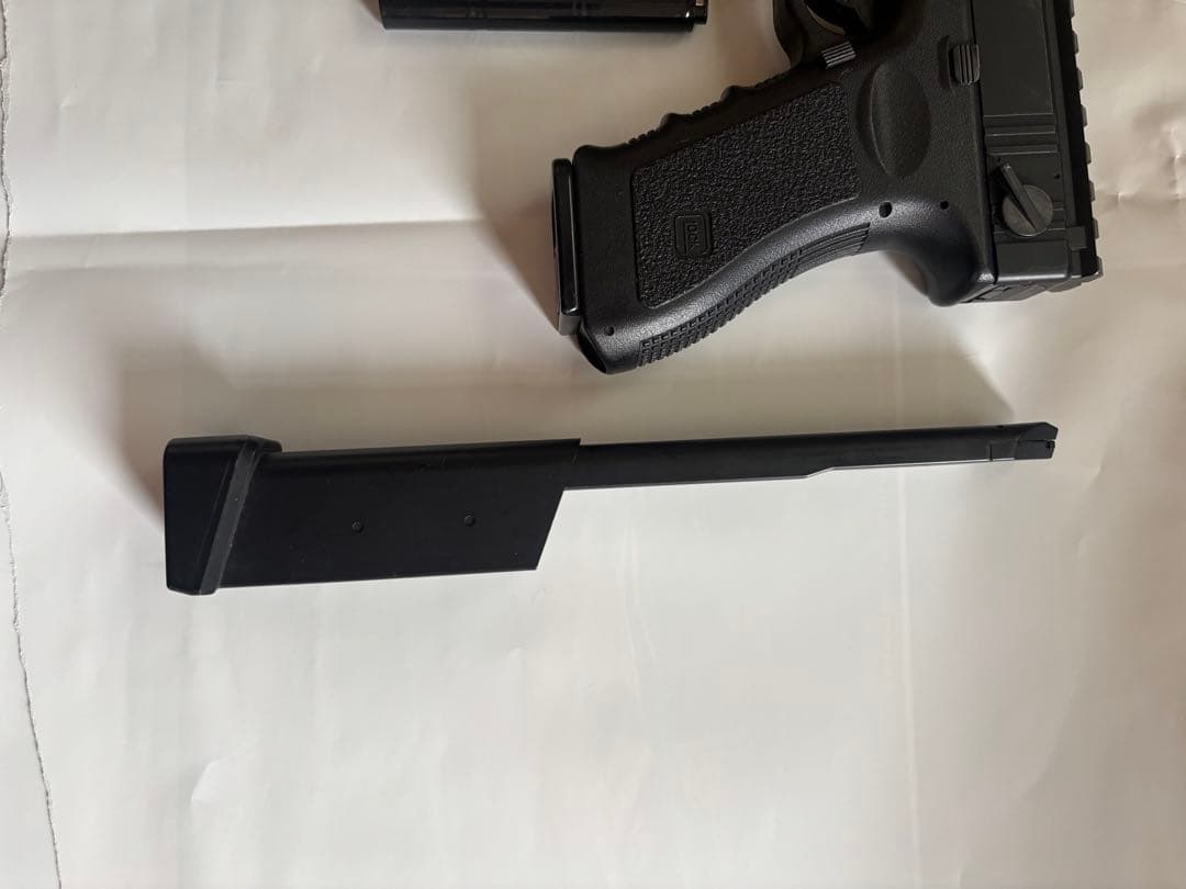 東京マルイ G18C 電動＋バッテリー2本充電器＋レールシステム