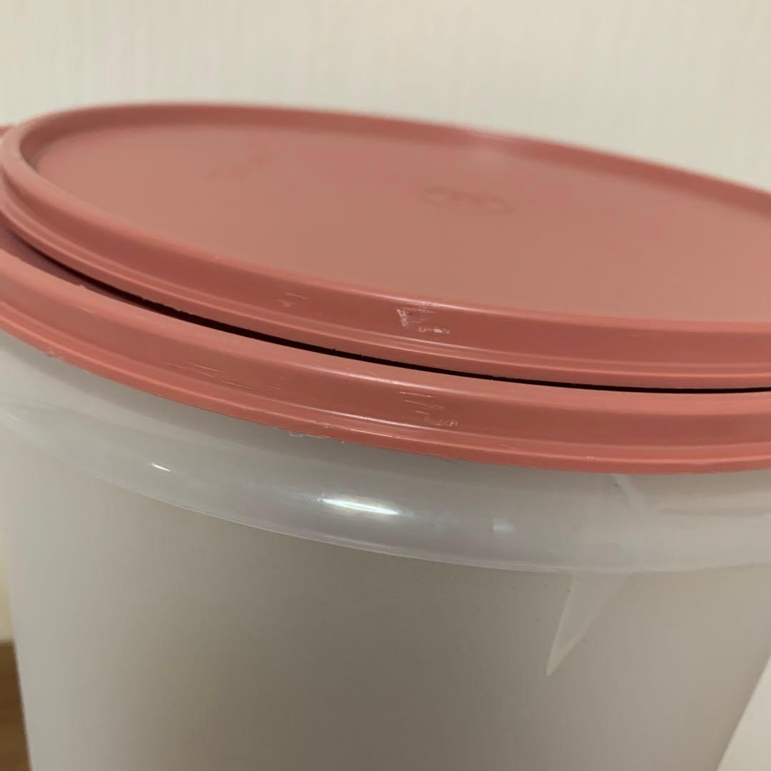 TAPPERWARE サーモンピンク