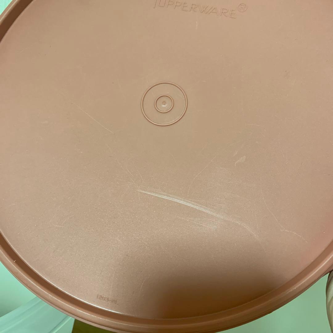 TAPPERWARE サーモンピンク