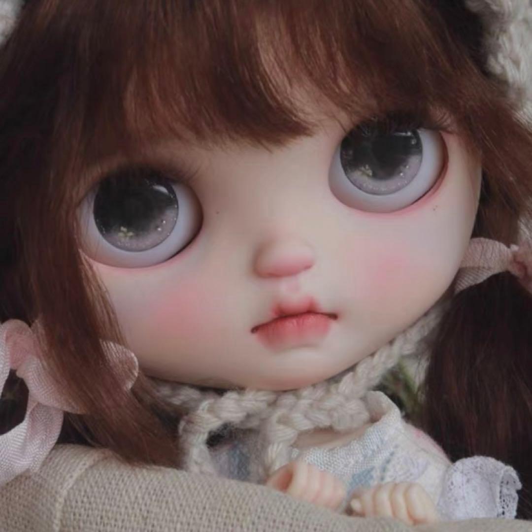 カスタムブライス 人形 幼い 大人しい ナチュラルメイク 海外作家様