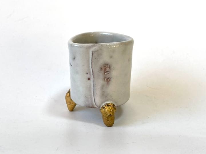 作家物　三輪和彦　萩焼　三つ足盃　筒盃　筒杯　ぐい呑　三輪休雪