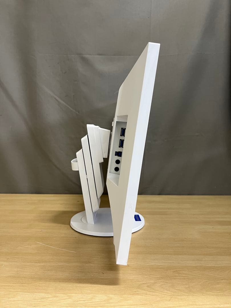 EIZO FlexScan EV2451 23.8型モニター　内蔵スピーカー有り