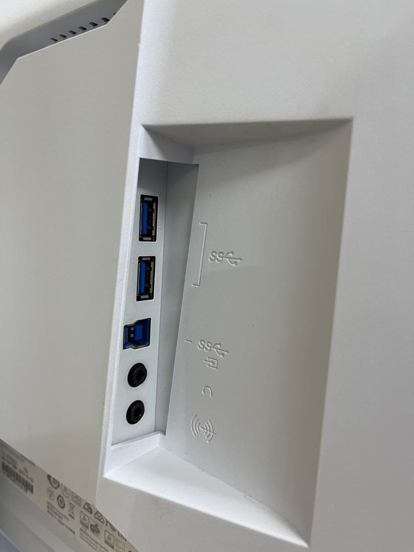 EIZO FlexScan EV2451 23.8型モニター　内蔵スピーカー有り