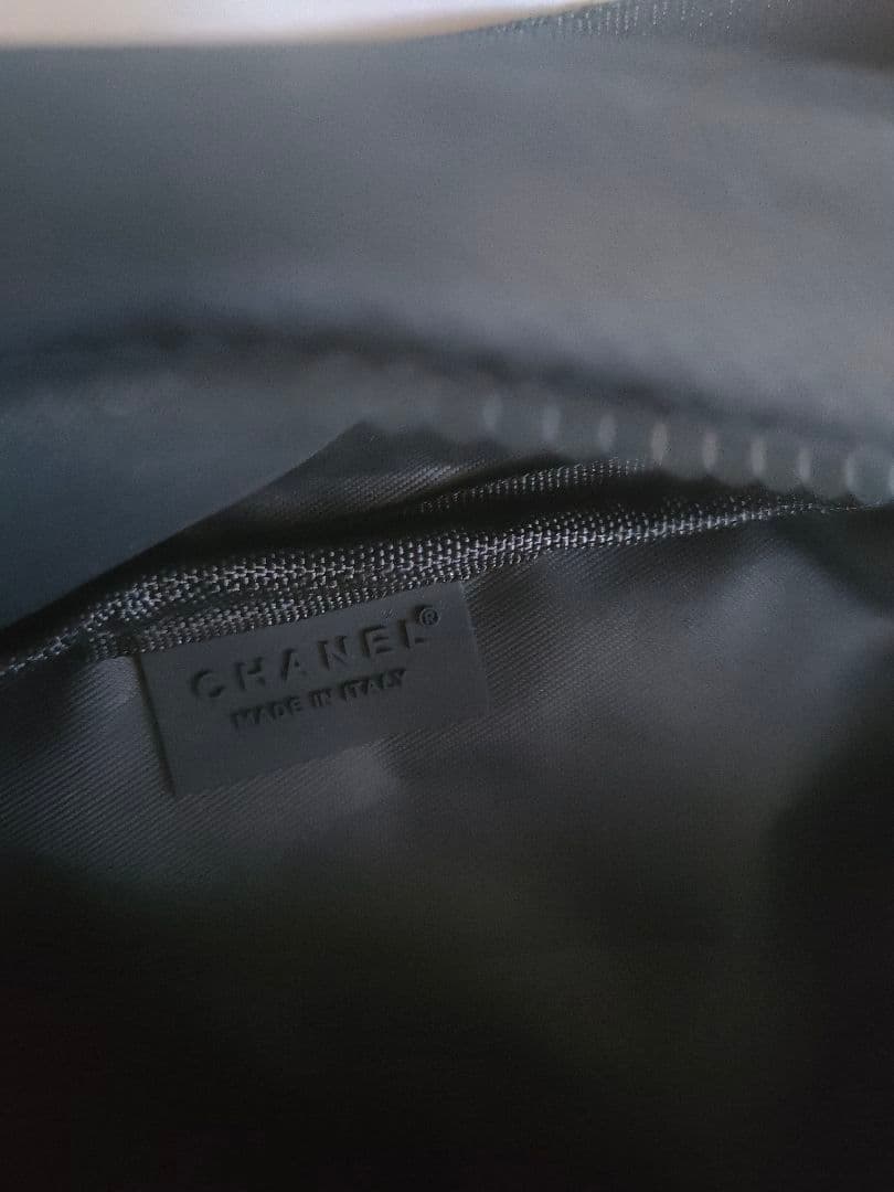 CHANEL ノベルティ　VIP会員限定　ボディバッグ　ショルダーバッグ　黒