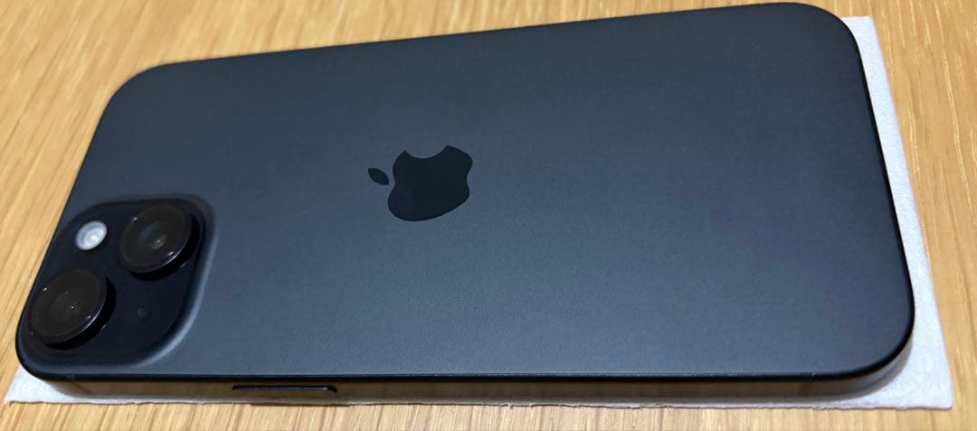 iPhone 15 256GB ブラック本体　箱あり