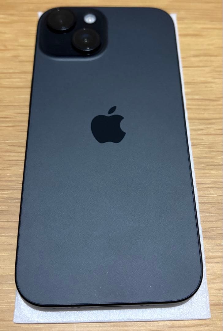 iPhone 15 256GB ブラック本体　箱あり