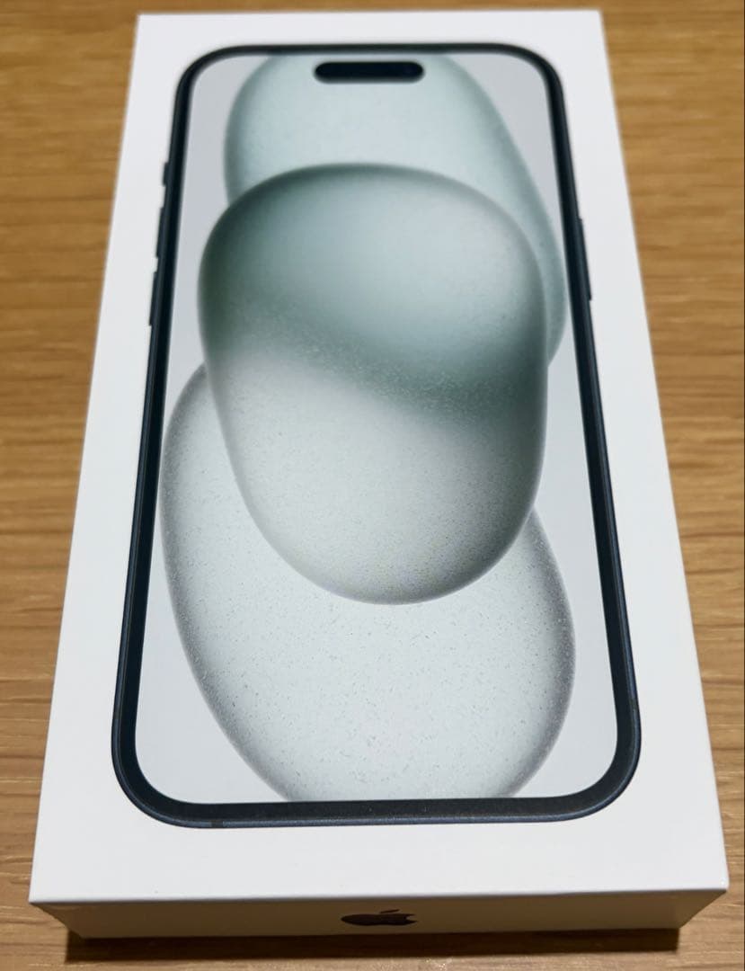 iPhone 15 256GB ブラック本体　箱あり