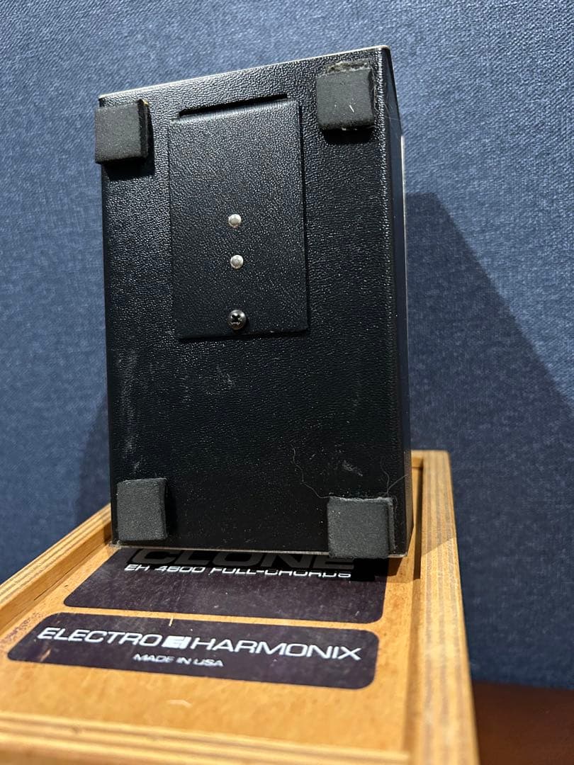 electro harmonix small clone コーラス　木箱付