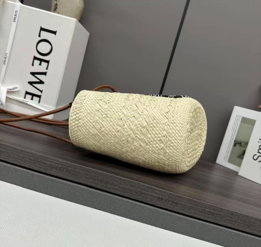 LOEWE バスケットバック アナグラム ミニ トート かごバック