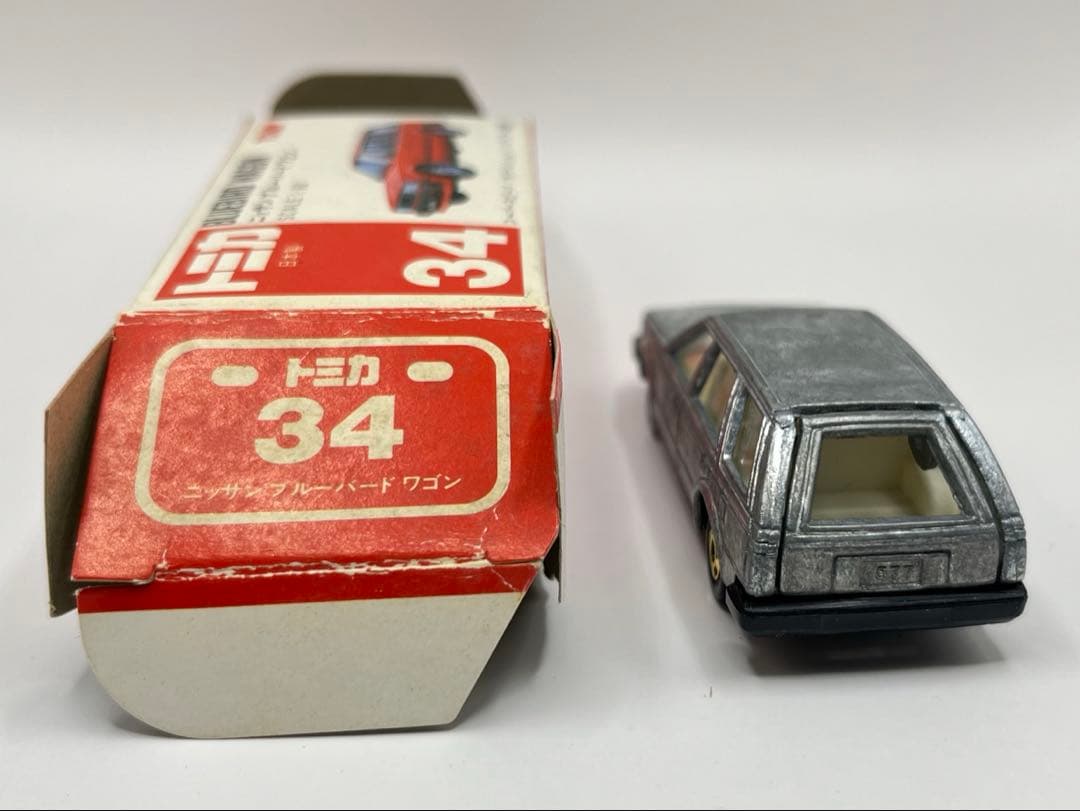 トミカ 日本製 赤箱 34 ニッサン ブルーバード ワゴン 無塗装