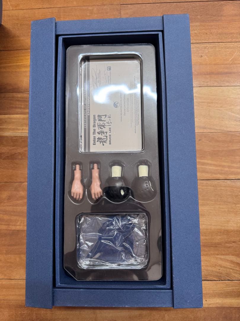 エンターベイ 燃えよドラゴン ブルースリー Aタイプ 青箱