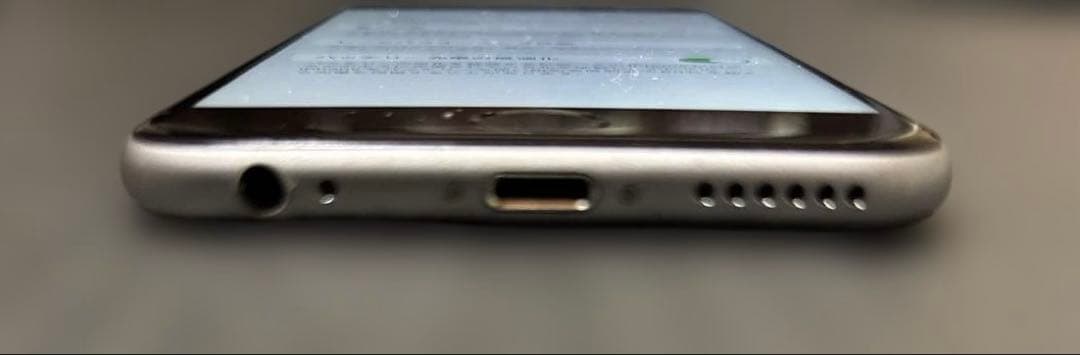 iPhone 6s 64GB スペースグレイ