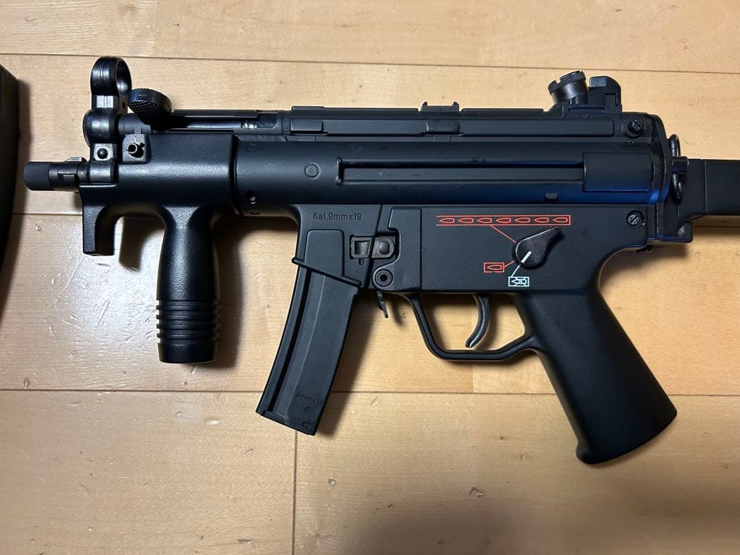 MP5K PDW 電動ガン 、バッテリー新品。
