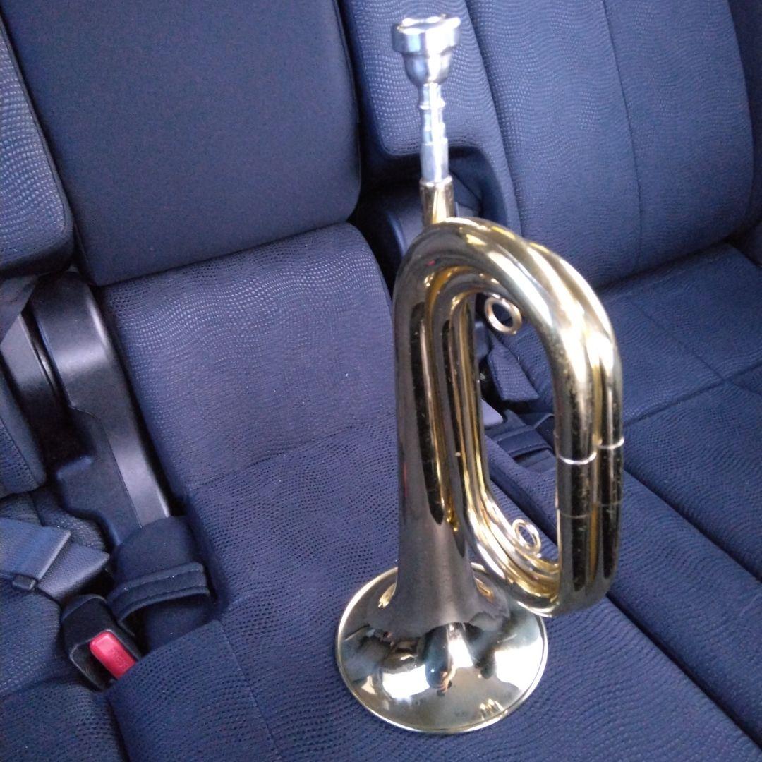 信号ラッパ　喇叭　らっぱ　自衛隊　祭り