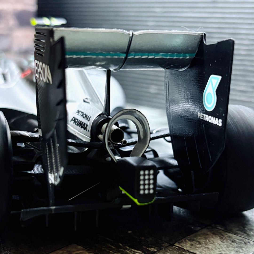 1/18 Spark メルセデス F1 W07 Hybrid 2016 アブダビ