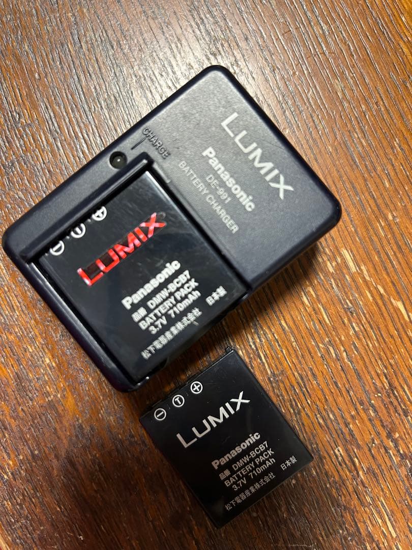 Panasonic LUMIX DMC-FX7 シルバー コンパクトデジカメ