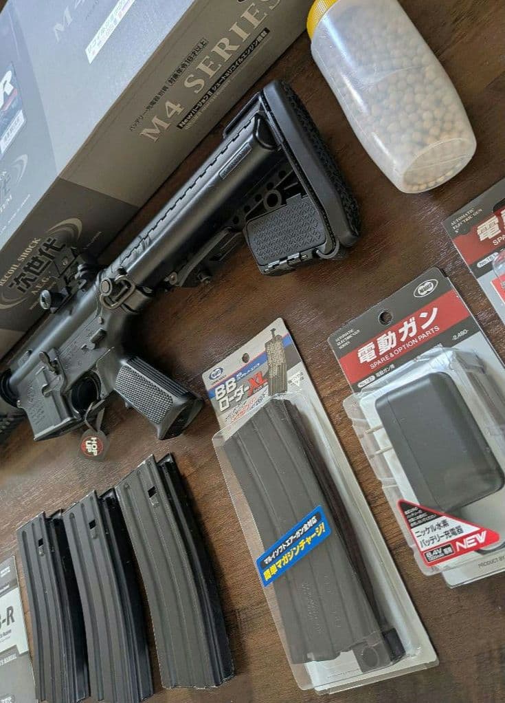 東京マルイ　CQB-R M4シリーズ 次世代電動ガン