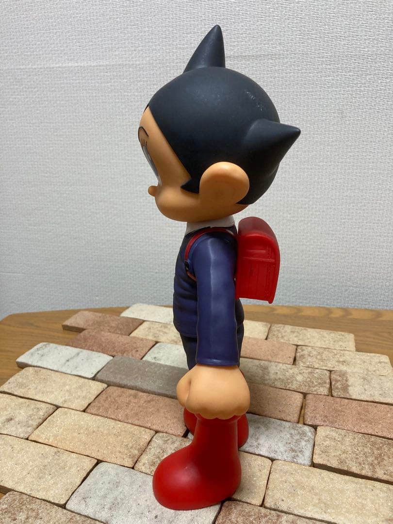 ④ZCW鉄腕アトムフィギュア