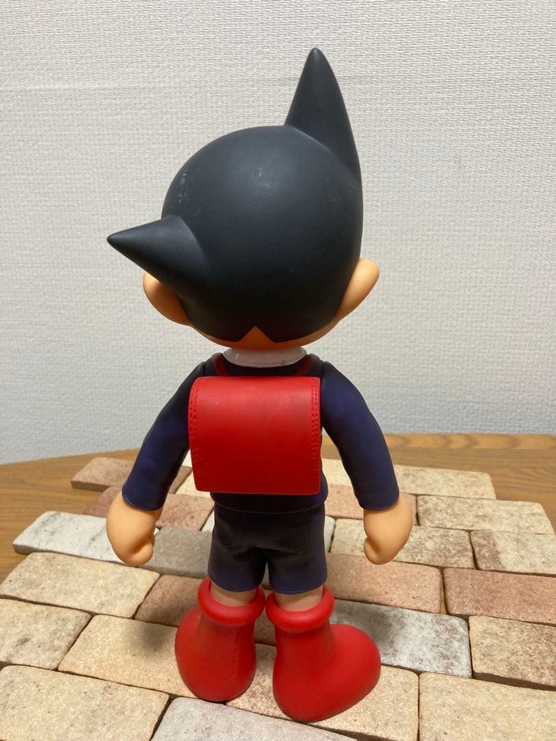 ④ZCW鉄腕アトムフィギュア