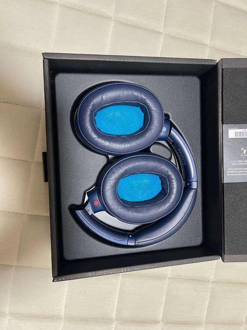 【未使用品】SONY ノイズキャンセリングヘッドホン WH-XB900N