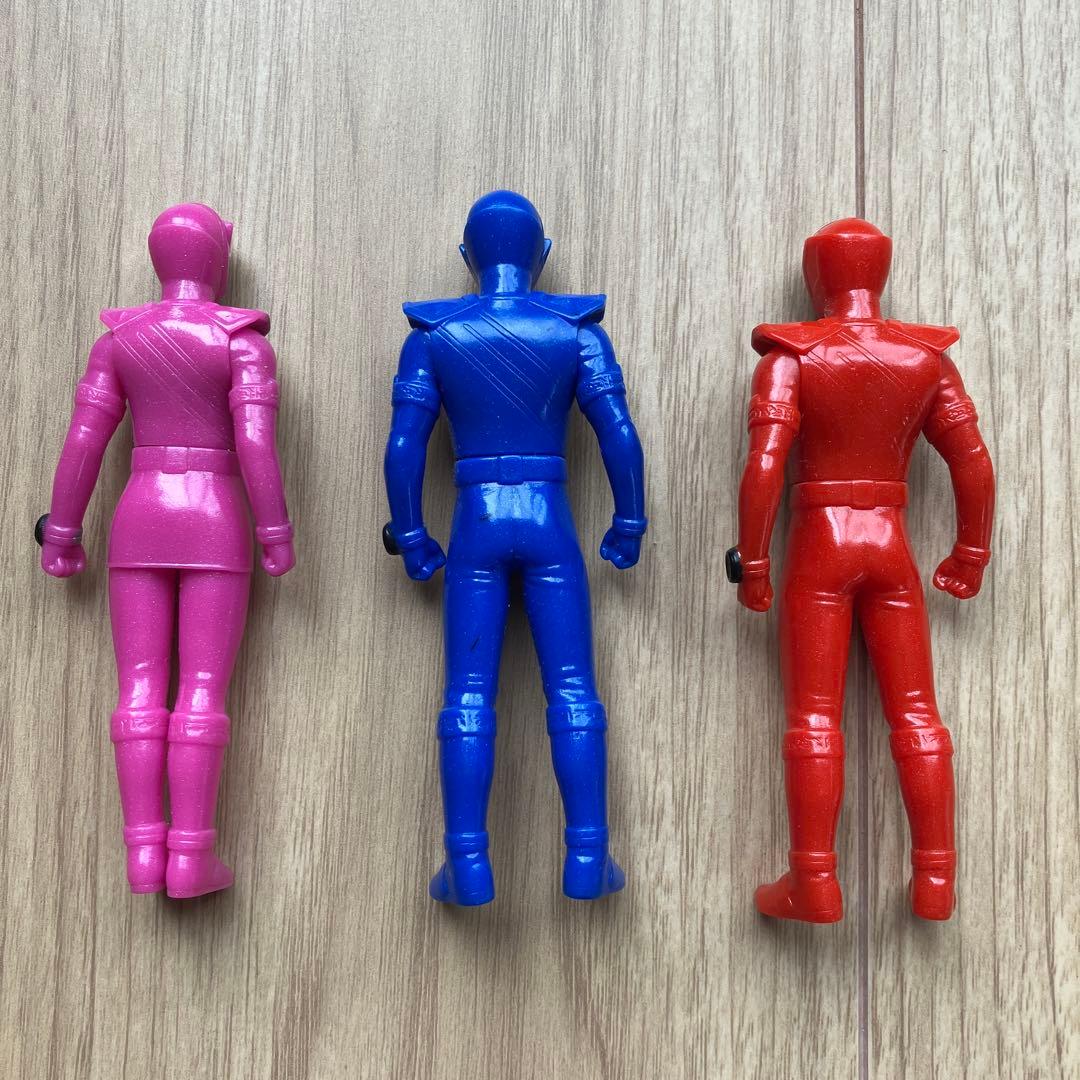 BANDAI 魔進戦隊キラメイジャー Tシャツ Mサイズ　シュシュ　スマホケース