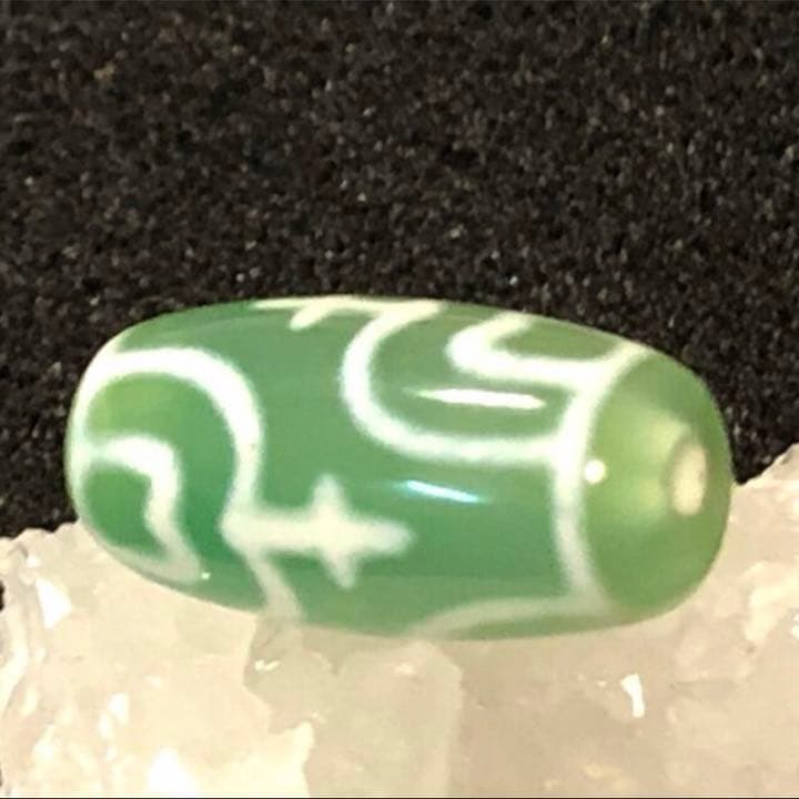 チベット天然緑玉髄蓮花宝瓶天珠♢希有♢