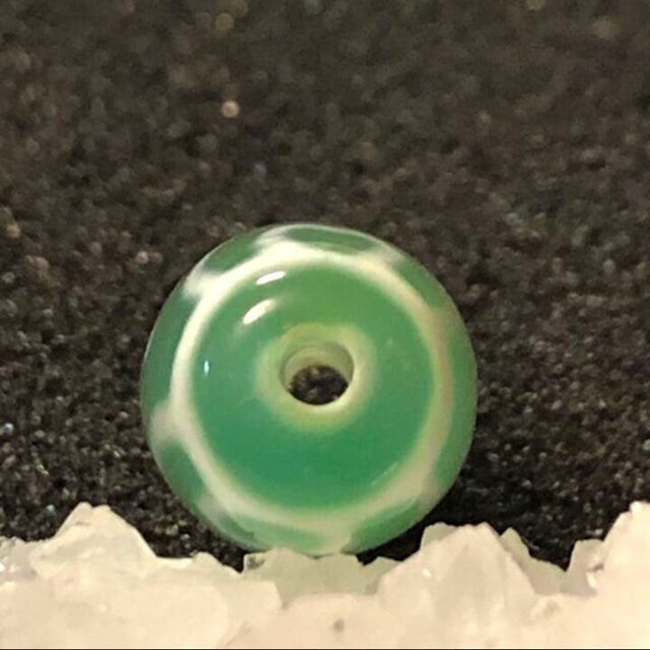 チベット天然緑玉髄蓮花宝瓶天珠♢希有♢