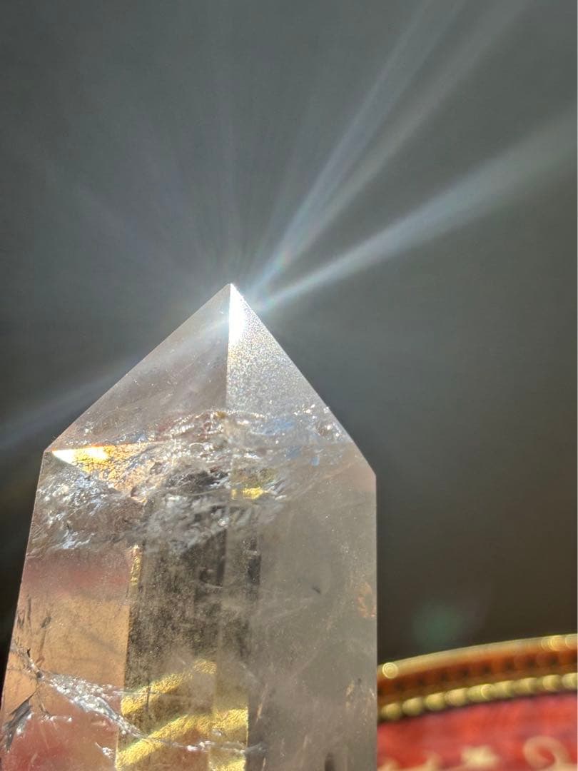 ⭐︎ヒマラヤパワー全開571g虹、クラック共に綺麗☆ヒマラヤ水晶 六角柱原石