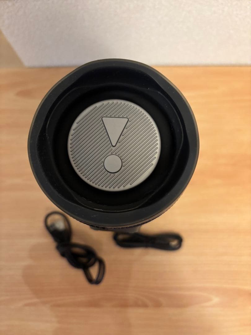 美品！JBL CHARGE4 ワイヤレススピーカー
