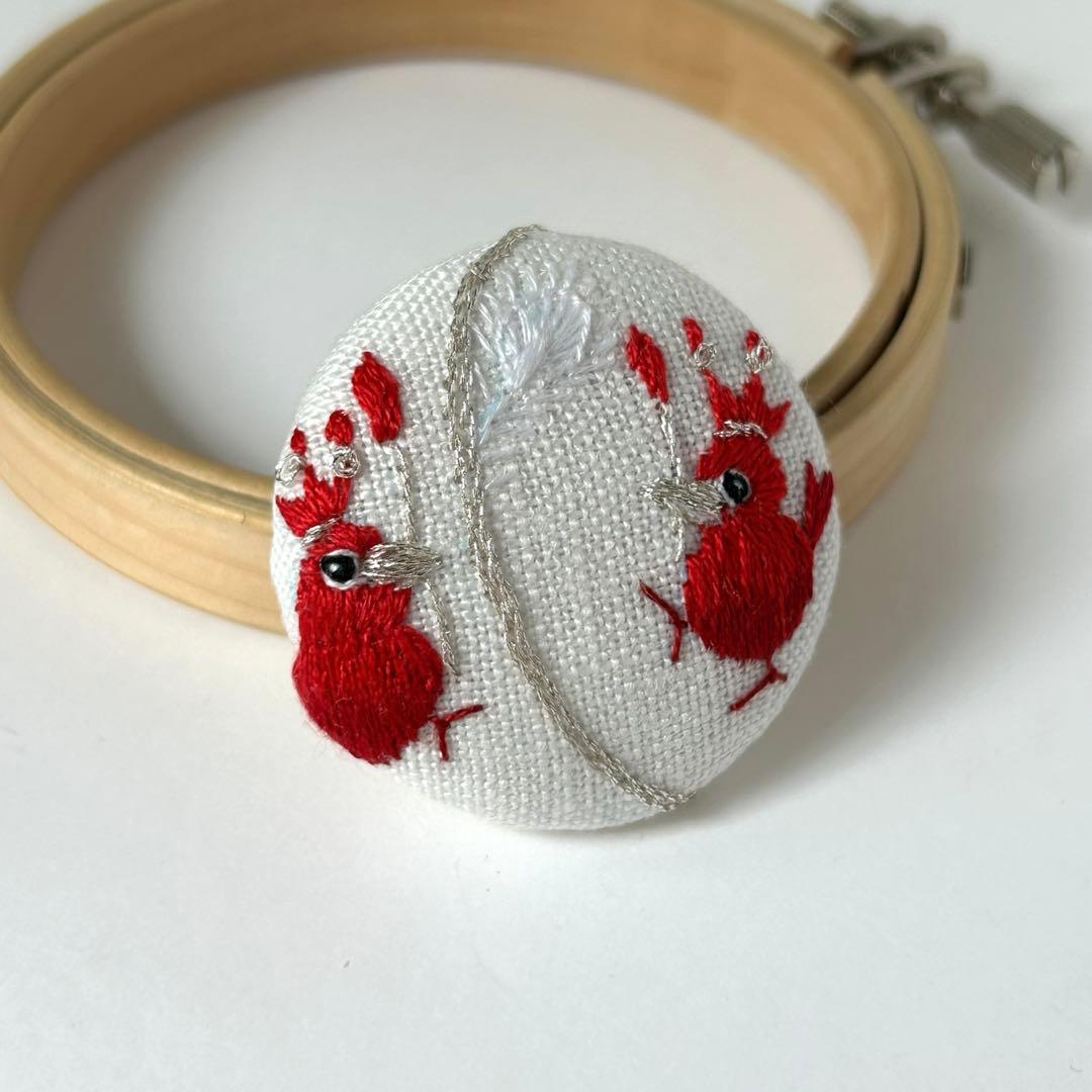 ハンドメイド刺繍ブローチ　 bulaunbulaun様ご確認ページです