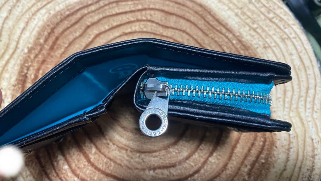 CUNE もこもこウサギストラップ＋ウォレット