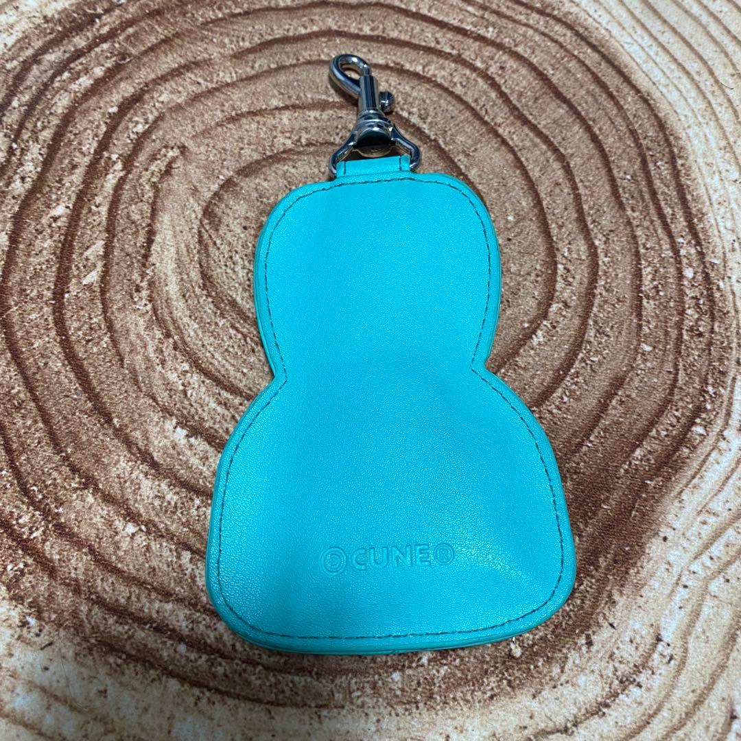 CUNE もこもこウサギストラップ＋ウォレット