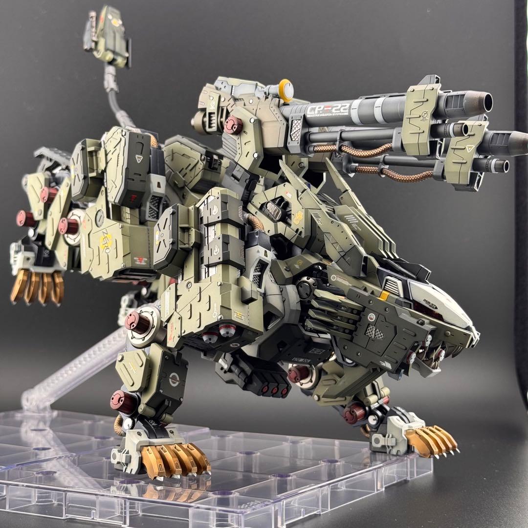 コトブキヤ　HMM ゾイド　ライガーゼロパンツァー　全塗装完成品　ZOIDS