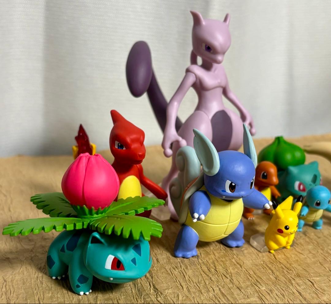 ほぼ新品！　ポケモン　スケールワールド　フィギュア　カントー地方　御三家