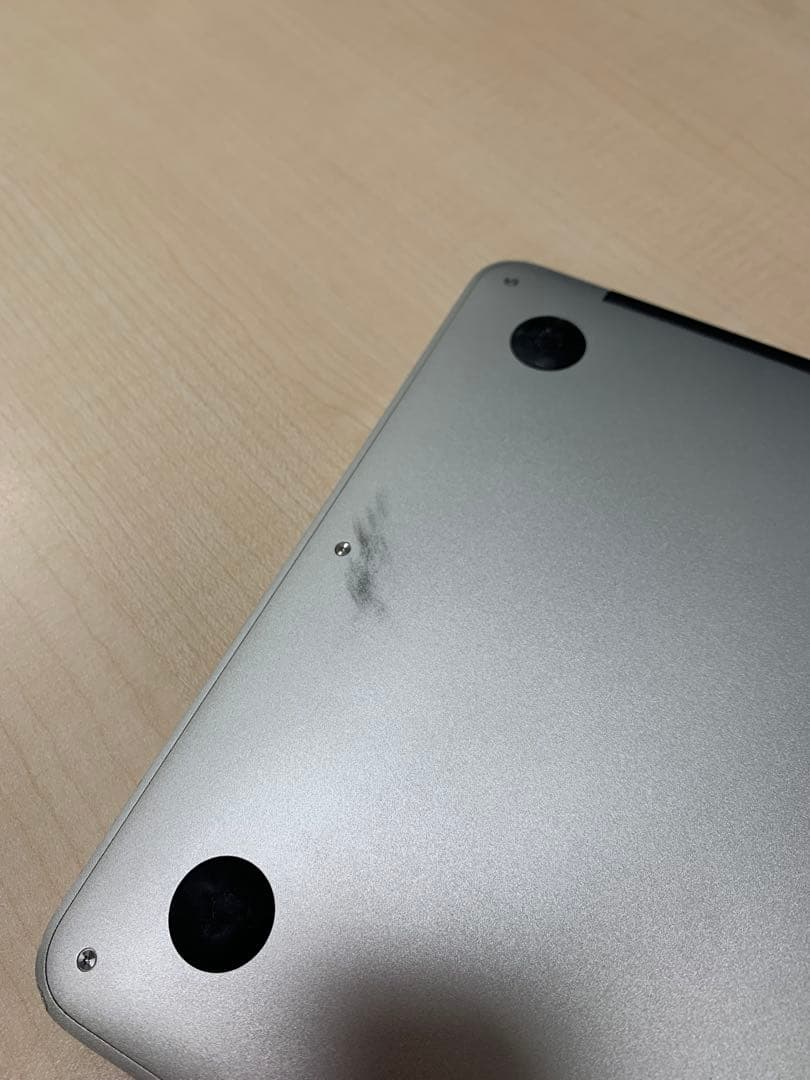 MacBookAir 11-inch 2015(非純正バッテリー付属、送料無料)