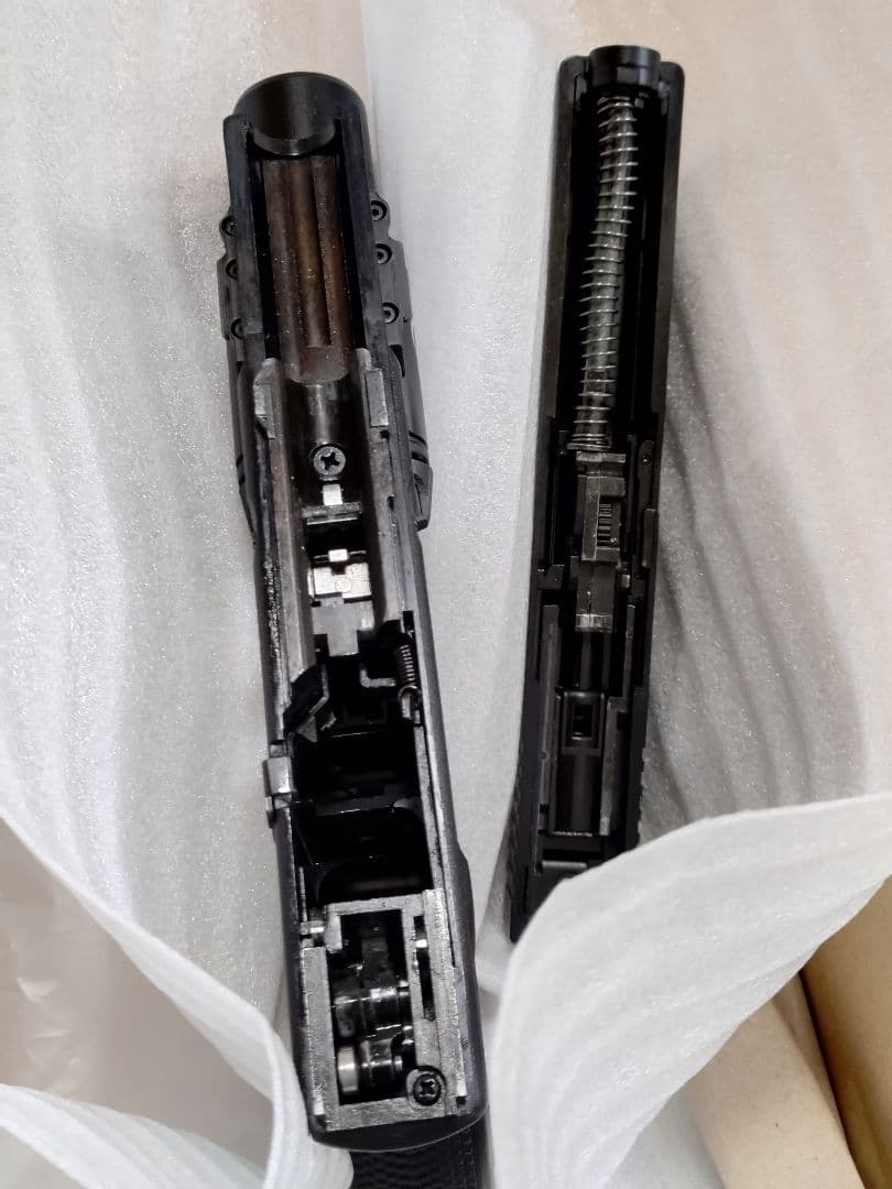 東京マルイ　グロック22