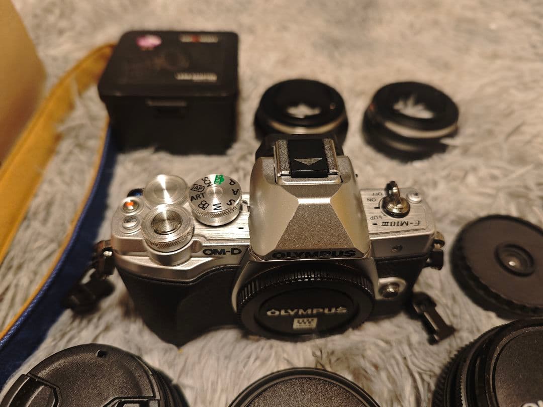 K*S様 OLYMPUS OM-D E-M10 Mark III超美品.2100