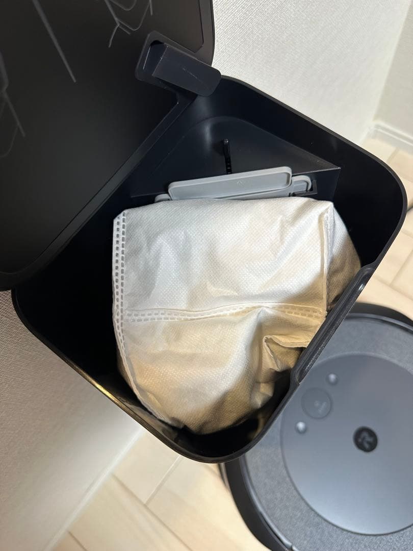 【新品同様】 ルンバ i3+ ロボット掃除機　アイロボット