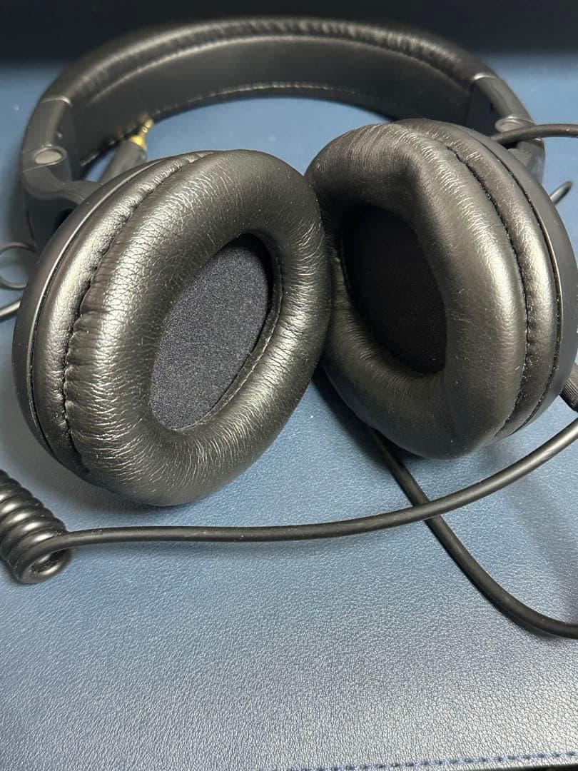 SHUREヘッドホンSRH440