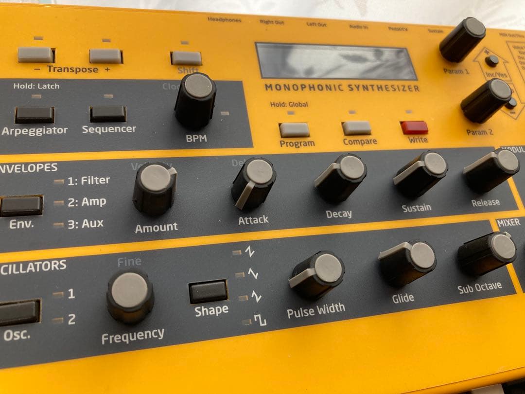 鍵盤楽器 Dave Smith Instruments Mopho Keyboard