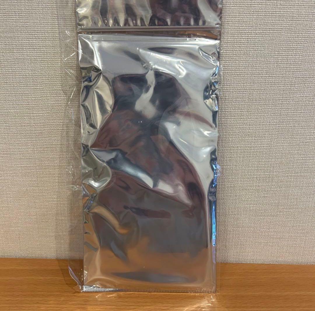 【新品】魔男のイチ　オーロラアクリルキーホルダー 缶バッジ　反世界の魔法