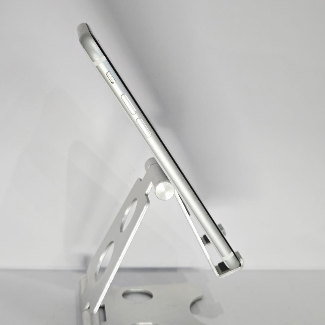 04 iPhoneSE 第二世代 ホワイト SIMフリー