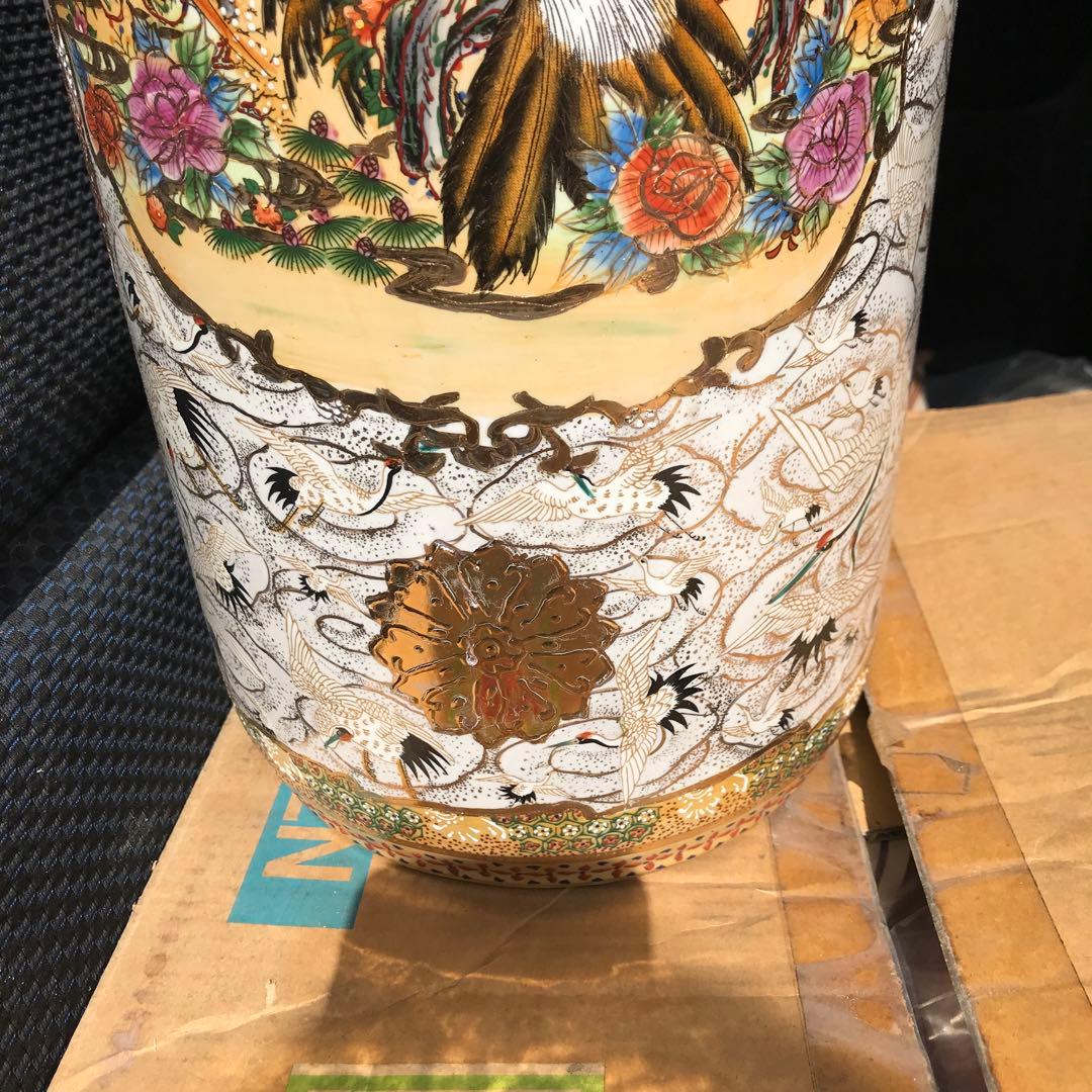 華やかな鳥のデザイン陶器花瓶