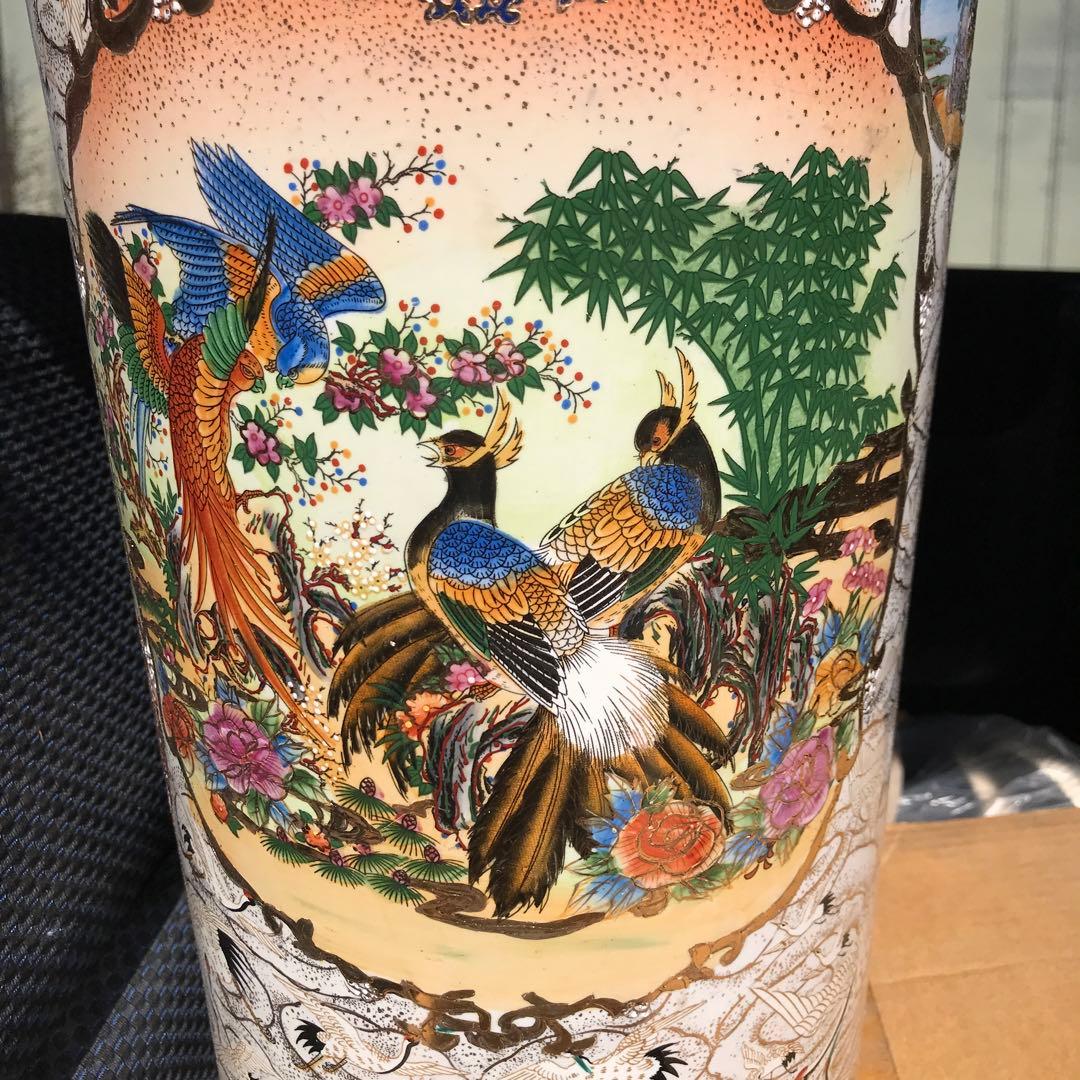 華やかな鳥のデザイン陶器花瓶