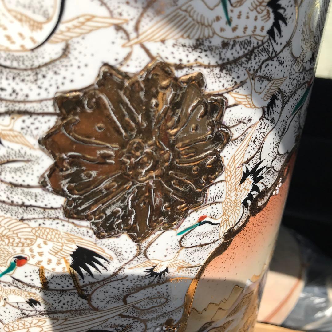 華やかな鳥のデザイン陶器花瓶