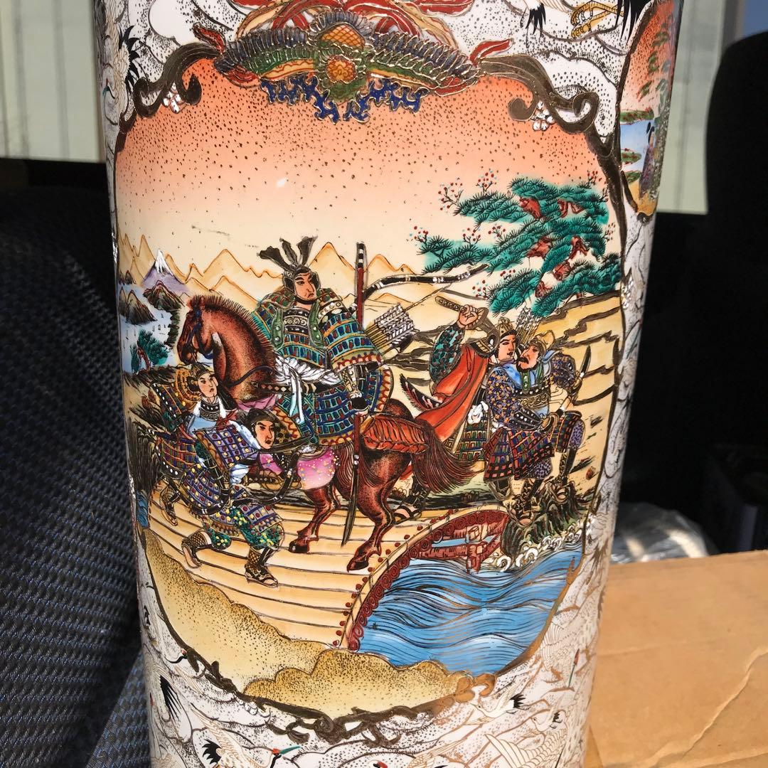 華やかな鳥のデザイン陶器花瓶