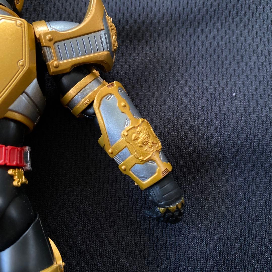 S.H.Figuarts 仮面ライダーブレイド 剣 キングフォーム フィギュア